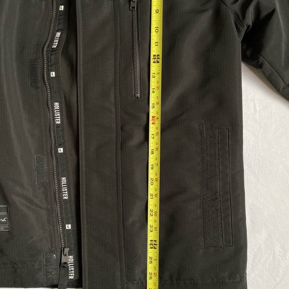 Hollister soft shell rain jacket - Picture 2 of 4